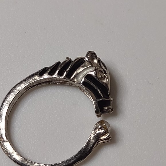 Size 5.25 Horse Head Ring - Picture 2 of 10